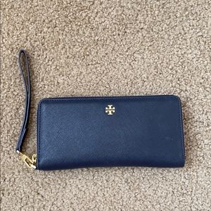 Tory Burch wallet